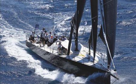 Bild: TIM WRIGHT / AUSTRIAN OCEAN RACING POWERED BY TEAM GENOVA Solide. Die VO65 „Sisi“ wurde für Weltumsegelungen im Regattatempo gebaut, aktuell ist sie in der Karibik unterwegs