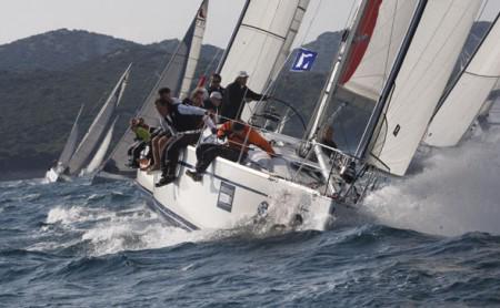 Bei der BMW Hochseemeisterschaft treffen die Stars der Olympiaszene auf die besten Hochsee-Segler des Landes