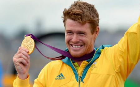 Der Australier Tom Slingsby ist zu Gast am Traunsee ¿ ein exklusives VIP-Ticket, das man ersteigern kann, schließt einen gemeinsamen Segeltag auf dem foilenden GC32-Kat ein