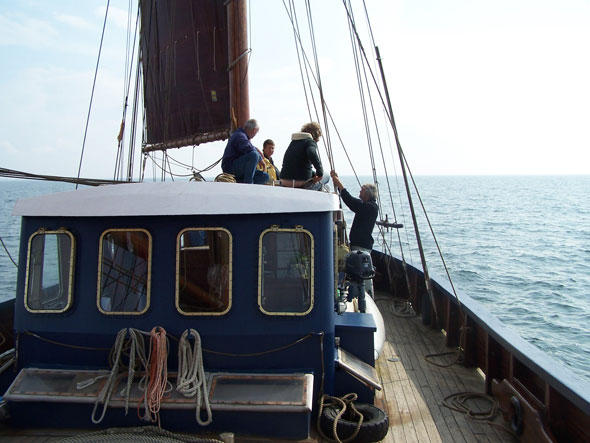 Die Gaffelketsch Noah zu skippern ist eine in jeder Hinsicht herausfordernde Aufgabe