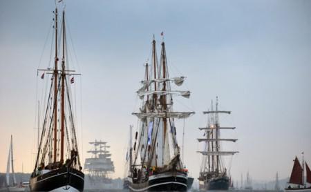 Mit einer majestätischen Windjammerparade unter vollen Segeln ging die Kieler Woche zu Ende