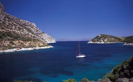 Der Saronische Golf ist ein beliebtes Charterrevier. Von der Zea Marina aus lässt er sich bestens erschließen