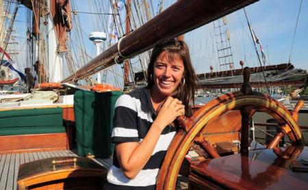 Kapitänin Nora Moro de Lange und ihr Großsegler Eye of the Wind. (Foto: Seeger)