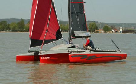 Von 30. Mai bis 2. Juni können diverse Multihulls ab Breitenbrunn gratis probegesegelt werden