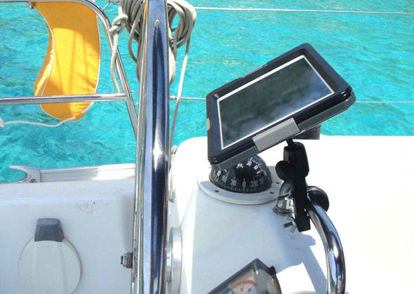 Mit dem Tablet lebt es sich an Bord besser ¿ vorausgesetzt man hat einen verlässlichen Wasserschutz