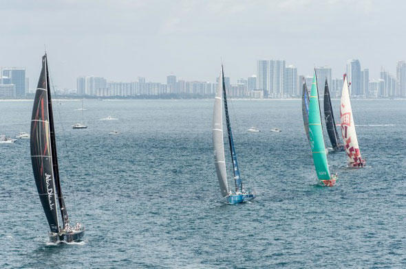 Der Start zur siebenten Etappe des Volvo Ocean Race vor Miami war von sehr leichtem Wind geprägt