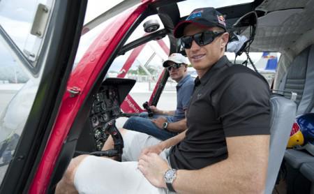 AC-Crack James Spithill und Doppelolympiasieger Hans Peter Steinacher in ungewohntem Element ¿ Luft statt Wasser