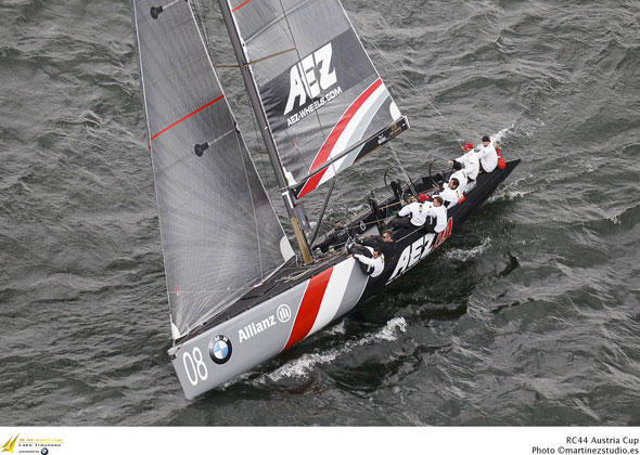 Fantastisch: Vor heimischem Publikum segelte das RC44 AEZ Sailing Team auf Rang 3 im Endklassement des Austria Cup