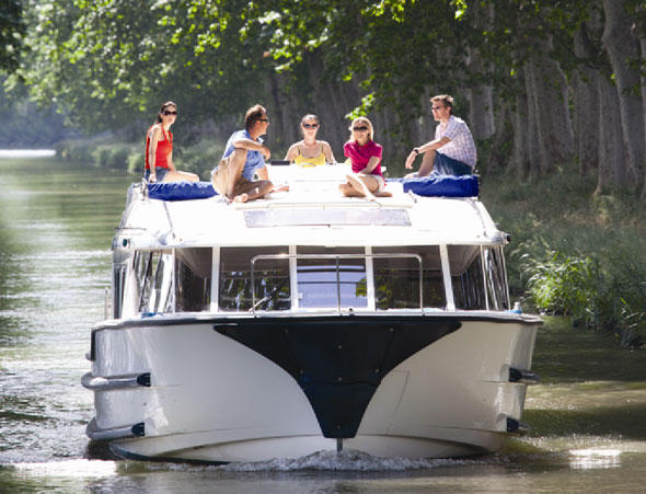 Noch keinen Urlaub für 2013 geplant? Wie wäre es mit einer Hausboot-Fahrt!