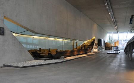 Dieser Lastkahn von beeindruckender Größe ist im Archäologischen Landesmuseum in Konstanz ausgestellt