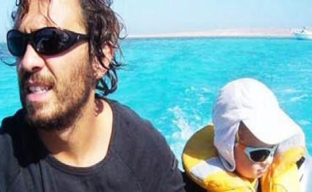 Skipper Florent Lemaçon mit seinem Sohn Colin