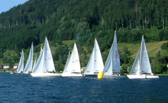 Der Traunsee als Kulisse für ein Segelspektakel, wie es hierzulande noch nie zu sehen war