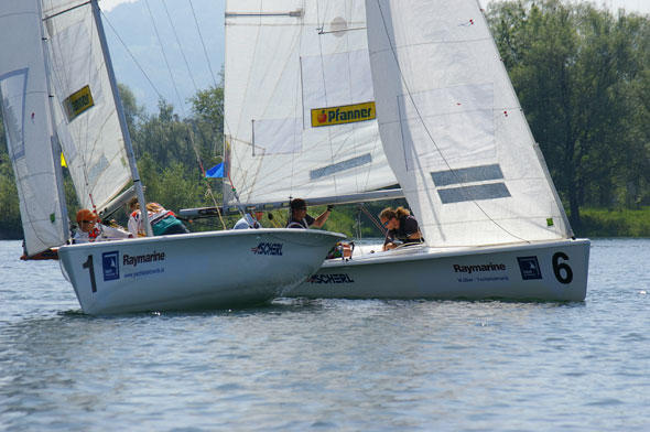 Hans Spitzauer (Boot Nr. 6) im Duell gegen den Schweizer Eric Monnin