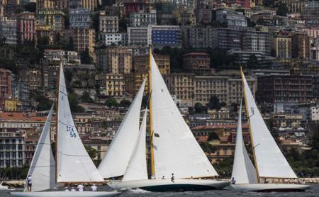 Augenweide: Teilnehmer der Panerai-Regatta vor Neapel