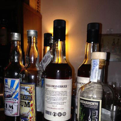 Rum-Run. JDM schiebt Nachtdienst in der Halbestadt-Bar