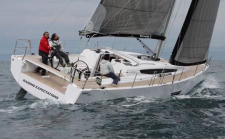 Elan 400: Nicht nur Sportlerin, sondern auch Familienyacht