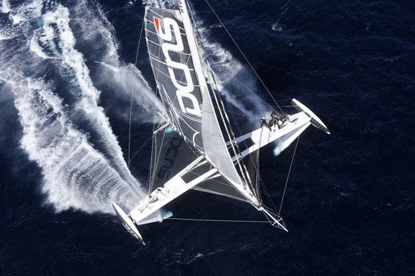 Vom König des Sprints zum Marathonläufer: Der Hydroptère versucht sich auf dem Pazifik