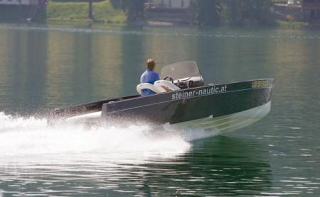 Das Lightstream 6.2 von Steiner Nautic ist eines der schnellsten Elektroboote überhaupt und wasserschitauglich