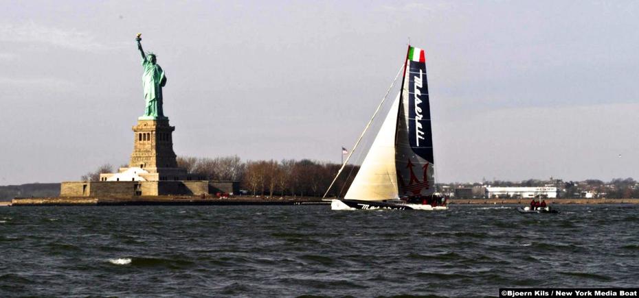 Maserati steht für Speed ¿ Ziel ist es, in Rekordzeit von New York nach San Francisco zu segeln