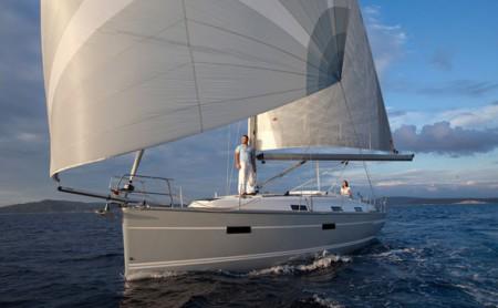 Die Cruiser 36 gibt es schon seit geraumer Zeit als Avantgarde-Modell, nun lässt Bavaria 40, 45, und 50 folgen