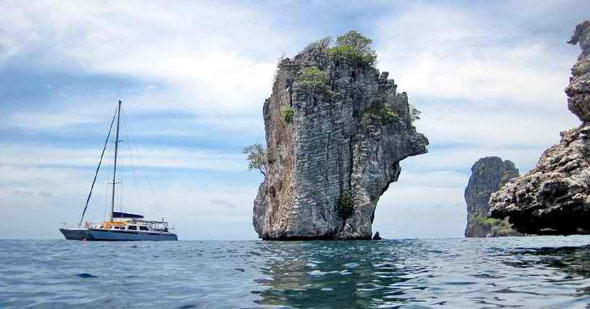 Eines der Traumziele eines Thailand-Törns: Die Phang Nga Bucht nordöstlich von Phuket