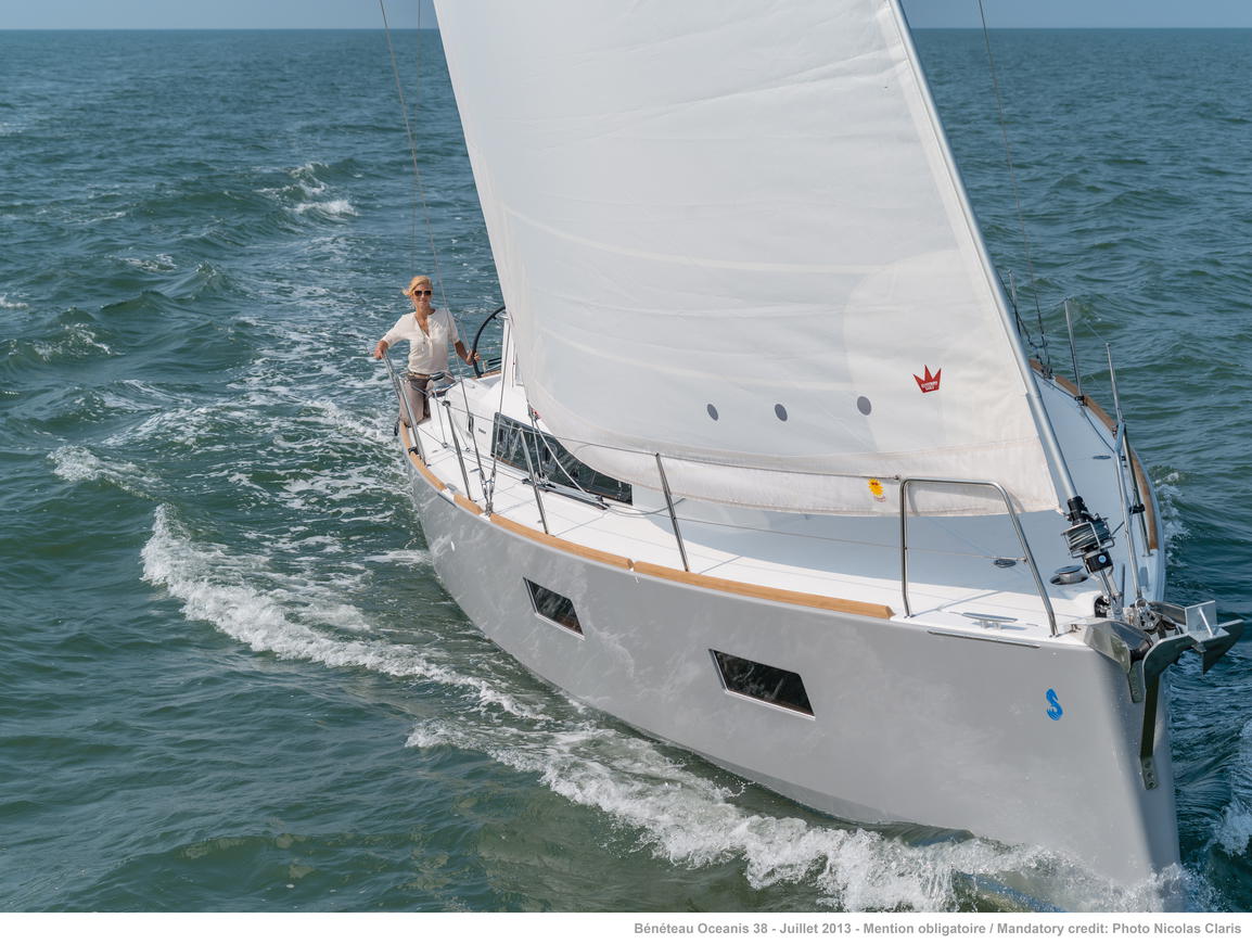 Oceanis 38