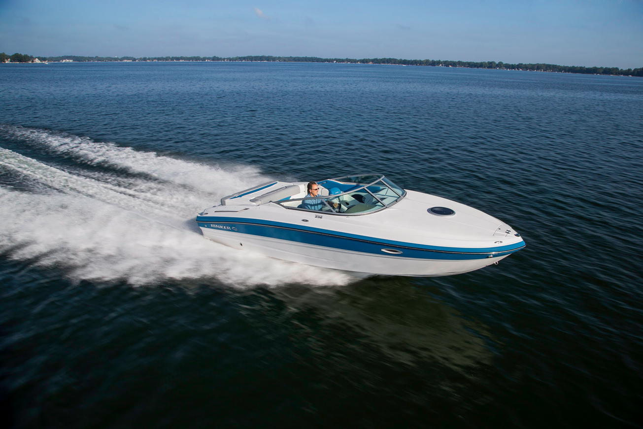 Rinker Captiva Cuddy 236