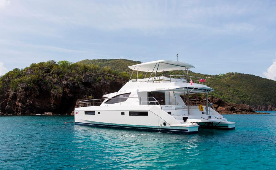Cooler Motorkat im Mittelmeer buchbar