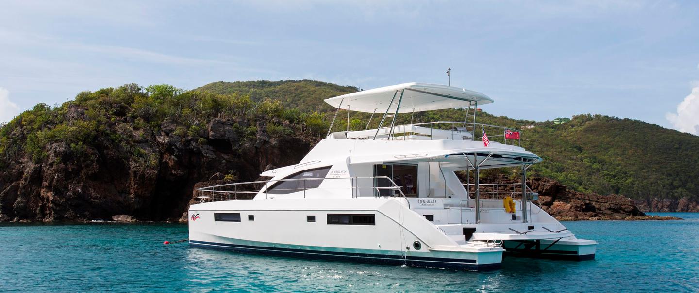 Cooler Motorkat im Mittelmeer buchbar