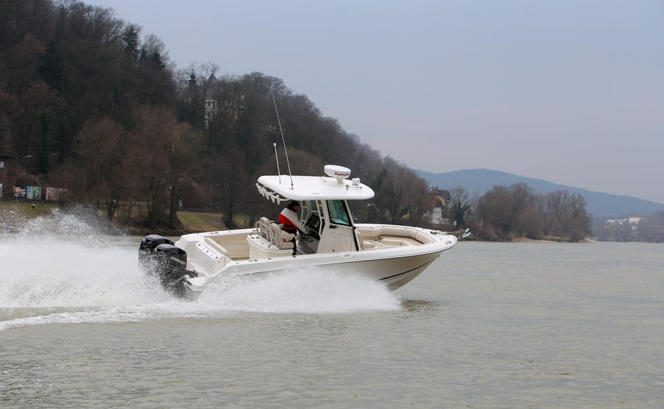 Boston Whaler 250 Outrage 